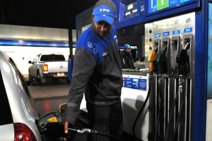 YPF bajó el precio de las naftas pero subió el del gasoil