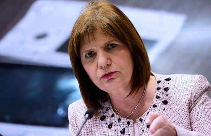 "Teníamos una policía de brazos caídos" enfatizó Bullrich