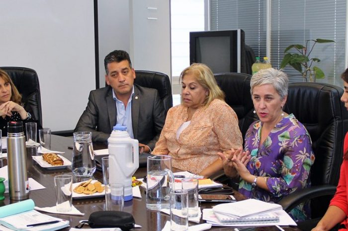 Entregaron fondos del Programa Proteger a municipios de la provincia