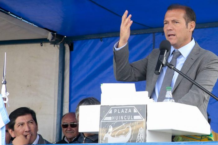 Gutiérrez presidió la conmemoración del 53° aniversario de Plaza Huincul