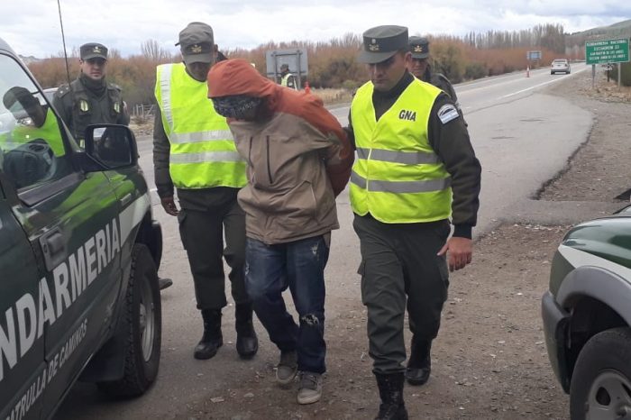 Detienen y expulsan de nuestro país, a chileno ilegal y con pedido de captura
