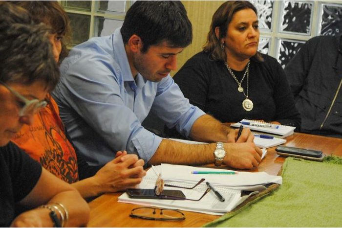 Educación suma nuevas visitas a establecimientos educativos