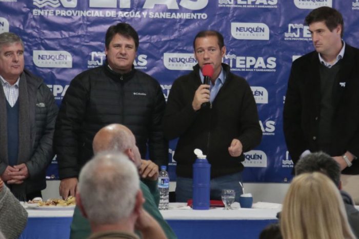 La Provincia expuso a vecinales el plan de agua y saneamiento para Neuquén capital