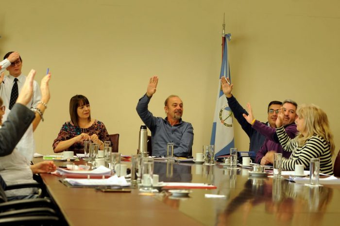 Cuatro proyectos de ley avanzaron en la Comisión A de la Legislatura provincial