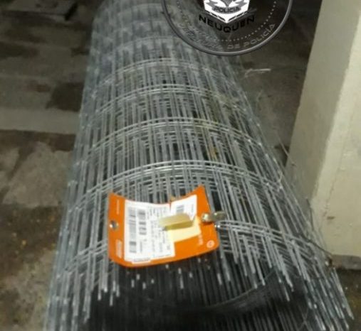 Demoran a dos sujetos que llevaban una malla sima