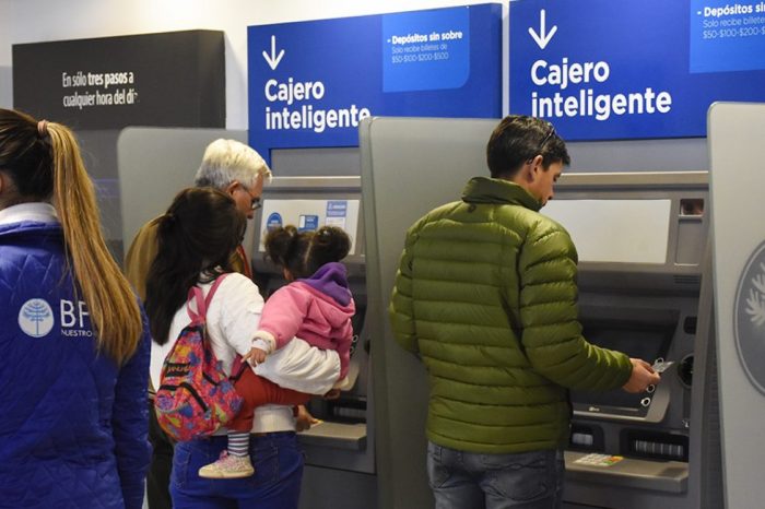 Desde el 1° de Julio cobran los estatales neuquinos