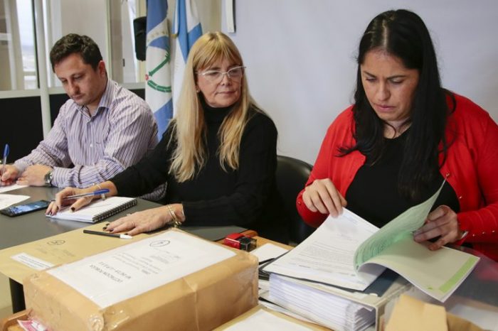 Ofertas para la construcción de un jardín de infantes en Valentina Sur