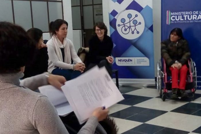 Brindaron una charla sobre danza y discapacidad