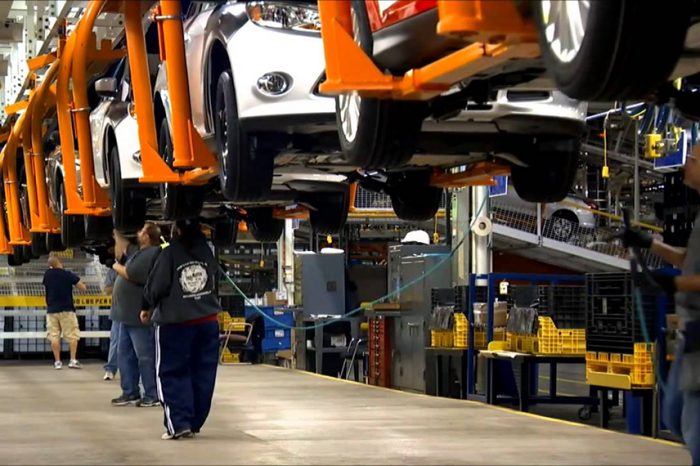 Gobierno y automotrices acuerdan descuentos para la compra 0km