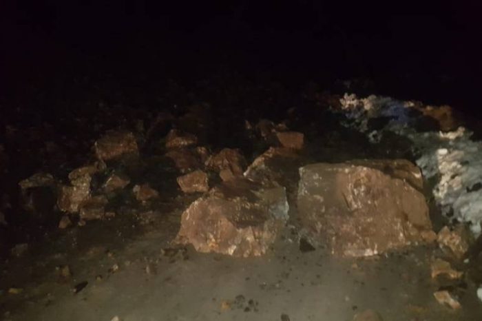 Por otro derrumbe en la ruta quedó aislada Quila Quina