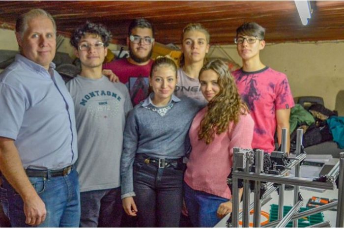 Estudiantes de la EPET 14 participarán de la Copa Robótica 2019