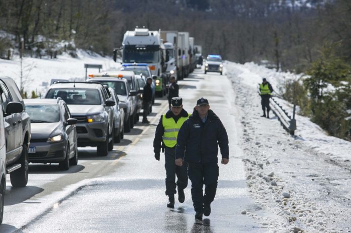 Operativo vial garantiza el movimiento turístico por Siete Lagos