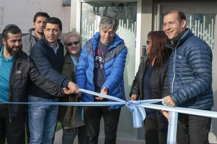 Gutiérrez inauguró un moderno cajero automático en el barrio Villa María