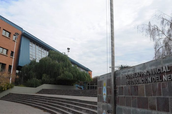 El CPE capacitará para el conocimiento de normativas que rigen la actividad docente
