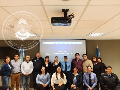 Reunión de trabajo del personal de la división reclutamiento y selección de la Policía del Neuquén