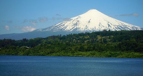 alerta amarilla para el volcán Villarrica por aumento de actividad