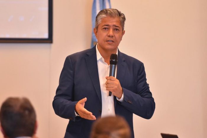 Rolando Figueroa: "El Gobierno Nacional sigue castigando a los trabajadores"