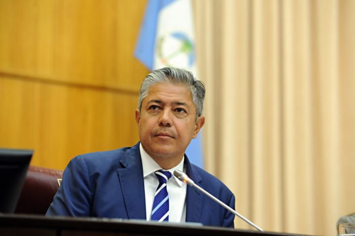 Rolando Figueroa: "Gendarmería está para custodiar las fronteras, no Vaca Muerta"