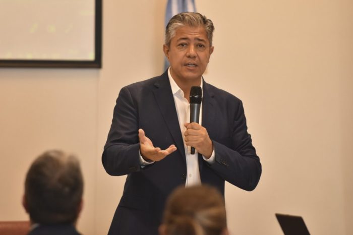 Rolando Figueroa: “el presupuesto nacional castiga a las provincias con un tremendo ajuste en la obra pública”