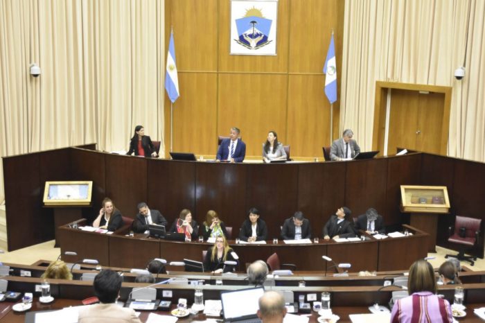Autorizan al Poder Ejecutivo a obtener financiamiento para obras viales