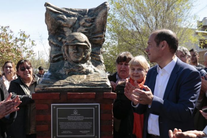 Inauguraron un monolito en homenaje al veterano de Malvinas Tulio Lacroix