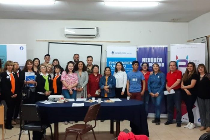 Planifican acciones para acompañar a productores y emprendedores