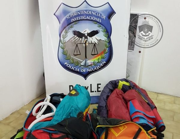 Allanamiento permite secuestrar un costoso Equipo de Kitesurf