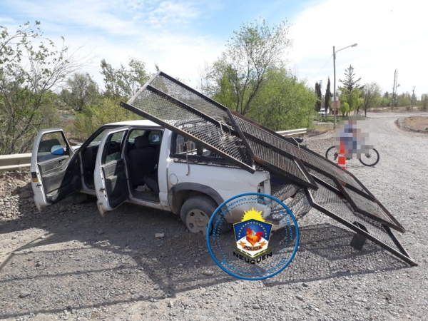 Robaron, huyeron y fueron demorados con los elementos malhabidos y en una camioneta robada