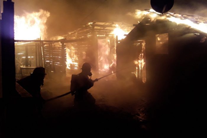 Junín de los Andes: Impresionante incendio en la Toma Costanera