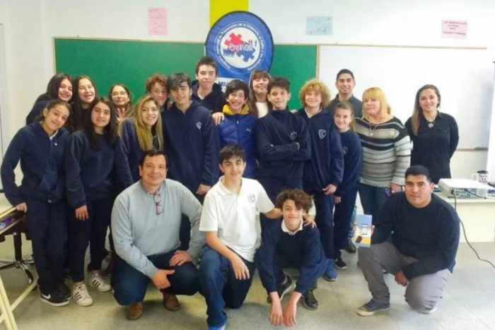 Estudiantes de primer año recibieron capacitación sobre Neuquén Te Cuida