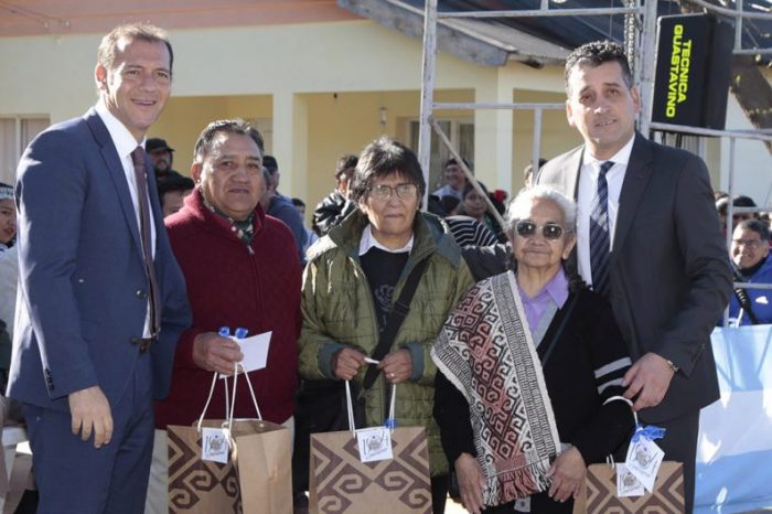 Gutiérrez encabezó los festejos por el 104° aniversario de Aluminé
