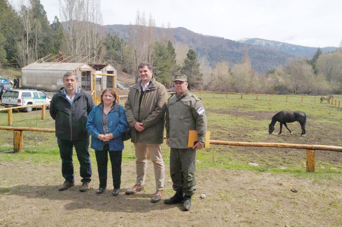 El Secretario de Seguridad de la Nación Ing. Eugenio Burzaco visitó las instalaciones del Centro de Equinoterapia del Escuadrón 33 “SAN MARTÍN DE LOS ANDES”