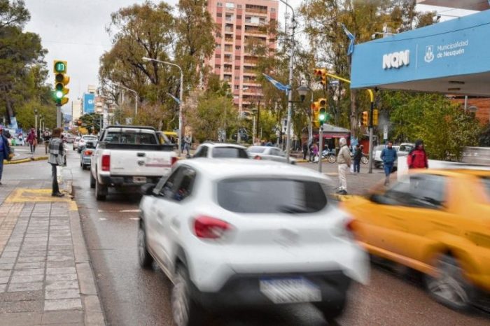 Neuquén, una ciudad apurada que come mal