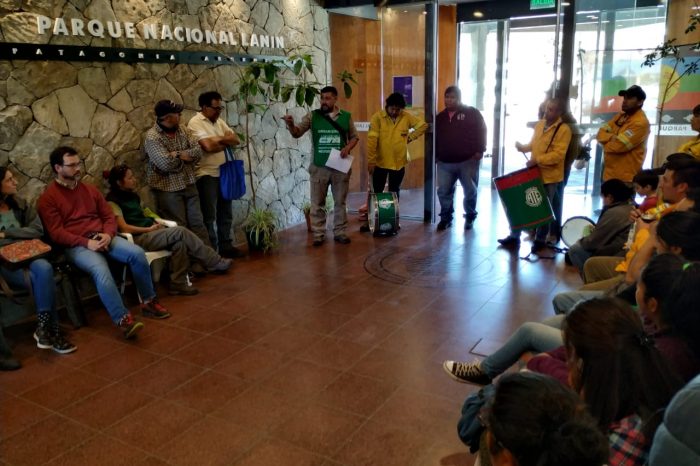 Con promesas de obras necesarias y mobiliarios, el personal del ICE restablecen nuevamente sus tareas