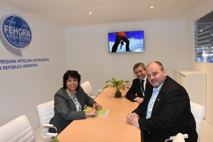 Reunión de autoridades de FEHGRA con la Ministra de Turismo de Río Negro