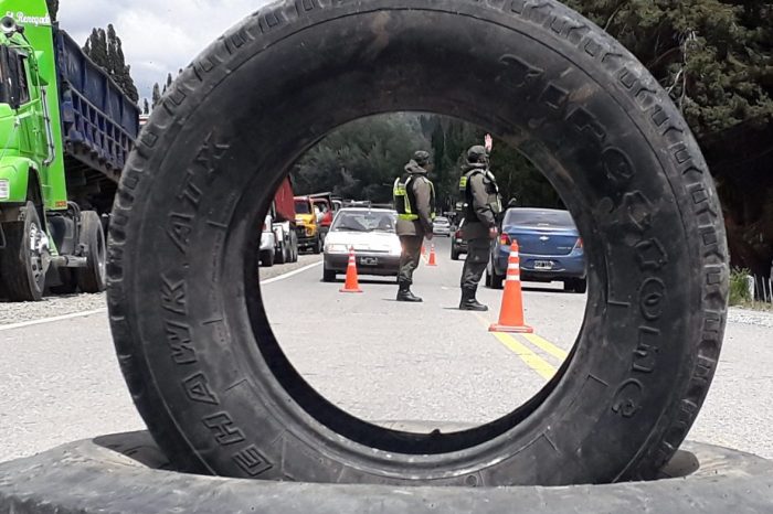 Junín de los Andes: Camioneros protestan por trabajo sobre la ruta Nac. 40
