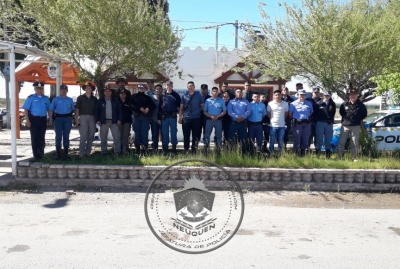 Capacitan al personal policial sobre la reglamentación de pesca y caza