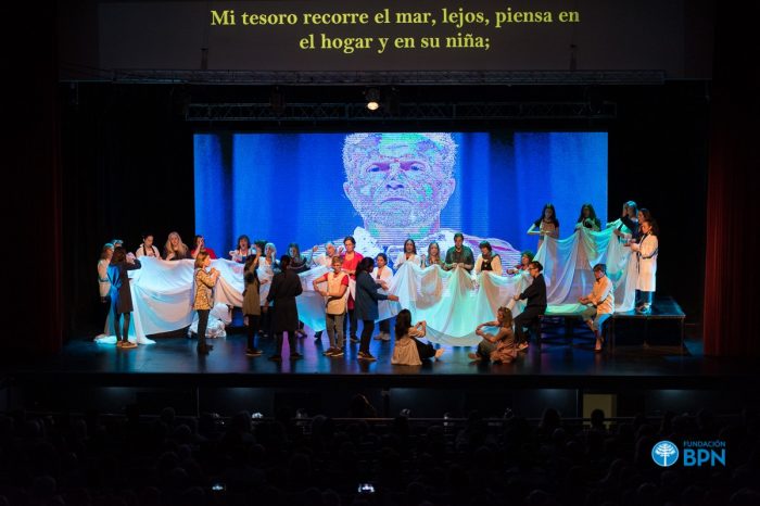 Con localidades agotadas se estrenó "El Holandés Errante" en el cine teatro español