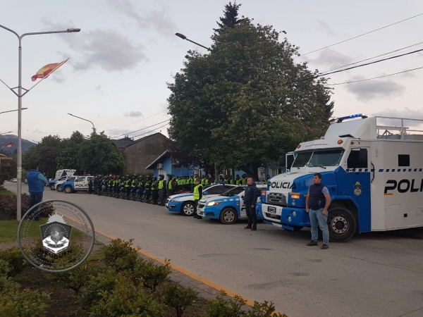 Villa la Angostura: Exitoso operativo de Seguridad en el Mundial de Maratón de Montaña