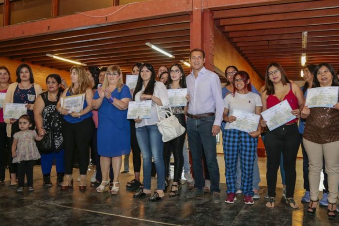Gutiérrez participó del cierre del ciclo 2019 de formación laboral