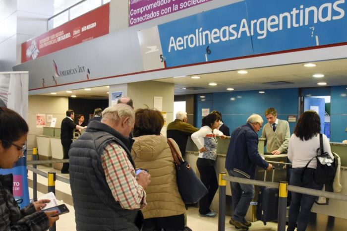 El aeropuerto de la ciudad de Neuquén suma pasajeros