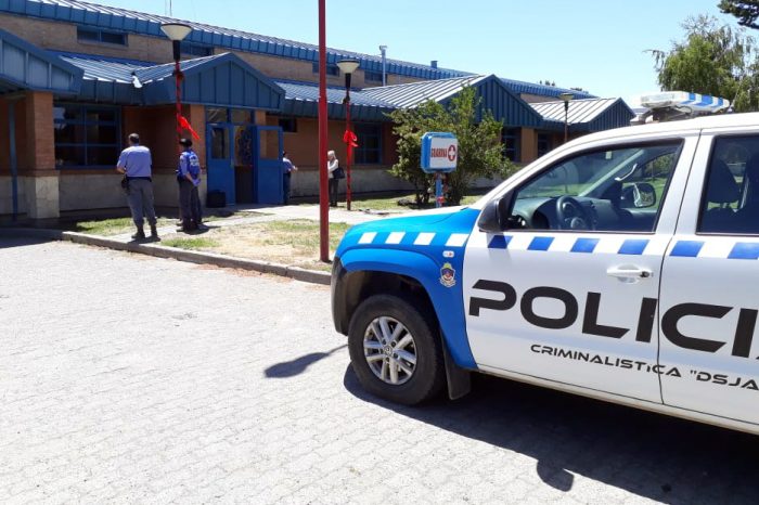 Joven juninense apuñalado en el corazón, pelea por su vida en Neuquén capital