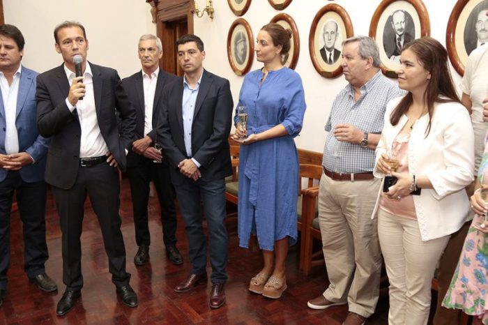 El gobernador realizó el tradicional brindis de fin de año con la Prensa