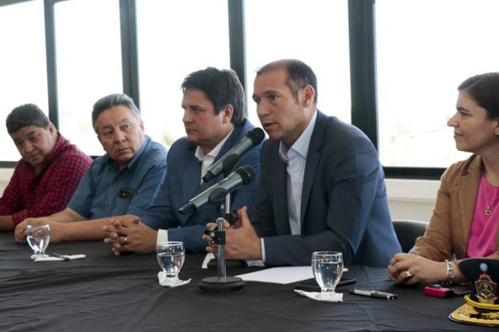 Firman convenio de colaboración para el monitoreo de taxis y remisses