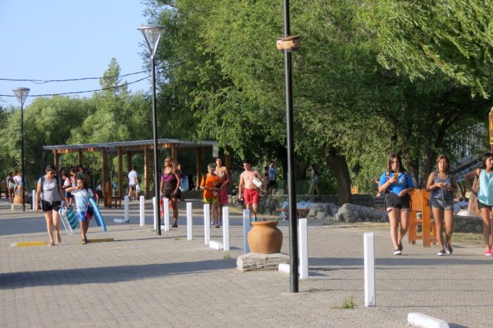 Junín de los Andes: Avenida Costanera sera exclusivamente peatonal