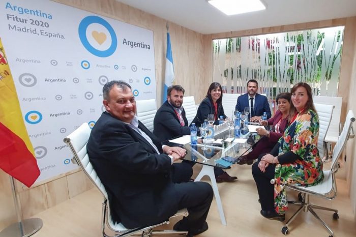 Neuquén desplegó su oferta turística en la FITUR de Madrid