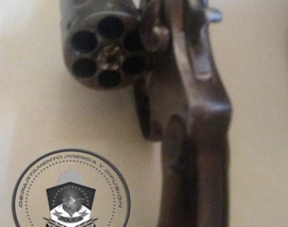 San Patricio de Chañar: Hombre demorado con un arma de fuego en su poder