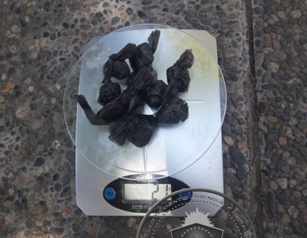 Cutral Có: Dos demorados con drogas