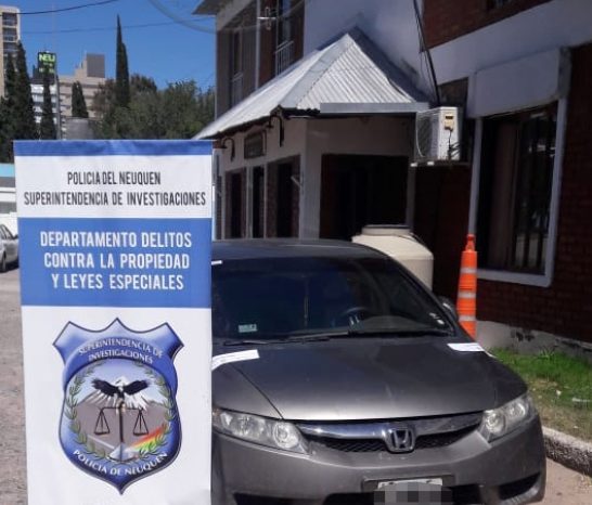 Secuestran automóvil y elementos relacionados con un robo
