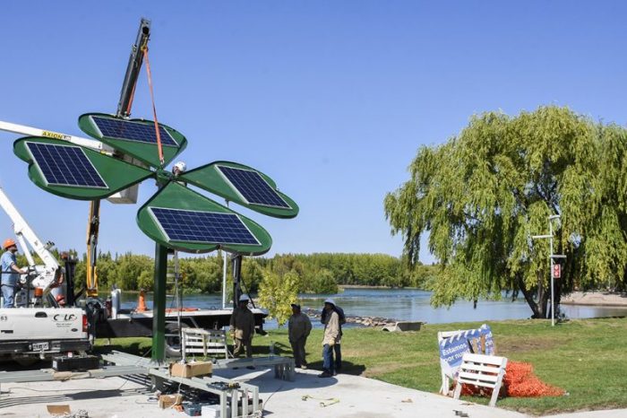 Provincia incorpora energías renovables al Paseo de la Costa